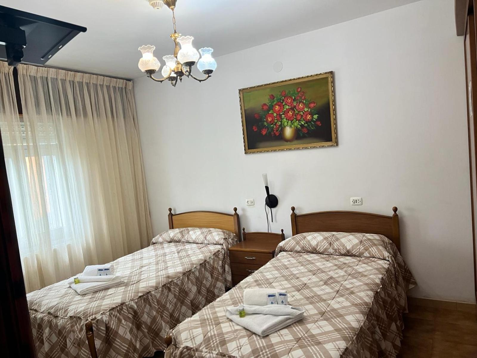 Hotel Santa Maria Do Poio Падорнело Экстерьер фото